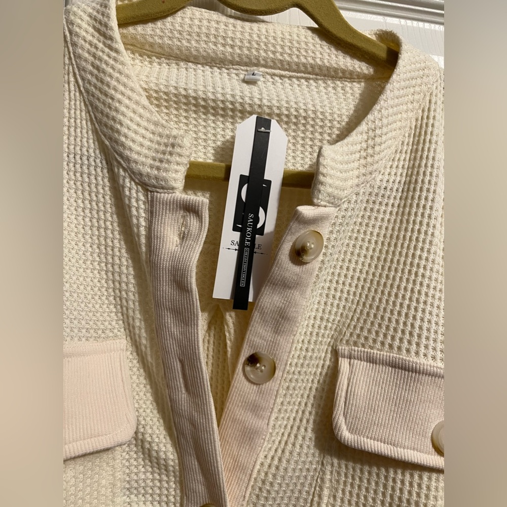 Size large shacket cream color size L nwt - Picture 3 of 4